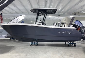 2023 Robalo R230 Shark Gray  Boat